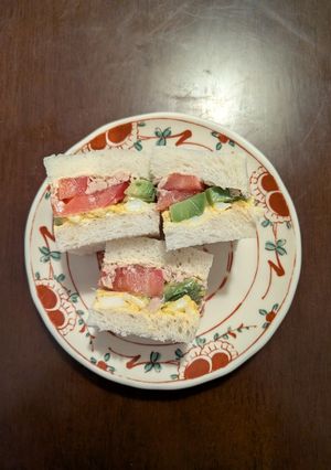 アボカド、ツナ、卵のサンドイッチ-レシピのメイン写真