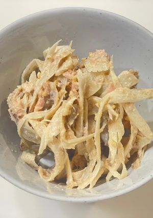 ツナとごぼうの胡麻マヨ和え-レシピのメイン写真