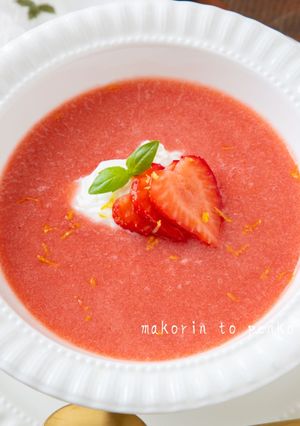 簡単！いちごスープ〜水切りヨーグルト添え-レシピのメイン写真
