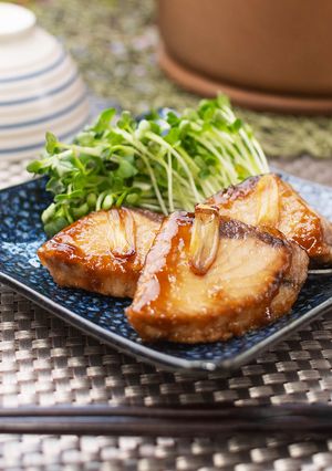 銅鍋てふてふで作る　戻り鰹のステーキ-レシピのメイン写真