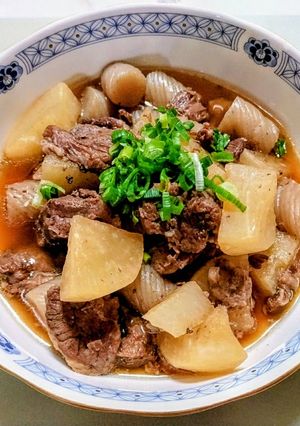 簡単！大根とこんにゃくの牛スジ煮込み-レシピのメイン写真