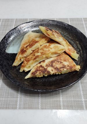 ポテトとトマトのケサディーヤ-レシピのメイン写真