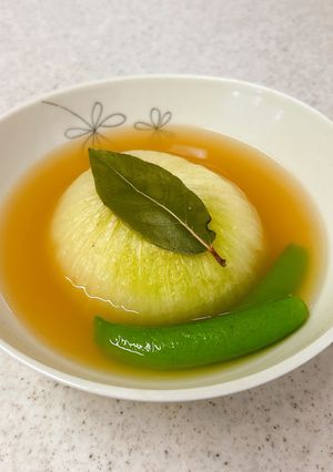 レンジで簡単新玉ねぎのコンソメ煮-レシピのメイン写真
