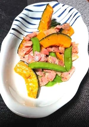 カボチャとベーコンの塩バター炒め-レシピのメイン写真