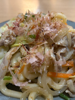 "便利つゆ"で焼きうどん。-レシピのメイン写真