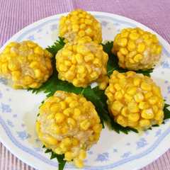 A picture of 【健康パワー】鶏だんごのコーン蒸し.