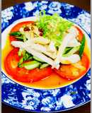 鶏むね肉ときゅうりの麻辣ソースがけ