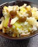 秋です❢さつまいもとしめじの炊き込みご飯