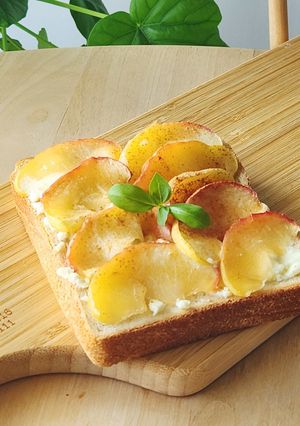 北欧風りんごのクリチトースト☆作業5分-レシピのメイン写真