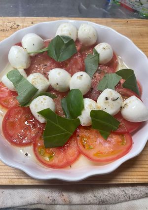 ラーメン屋が教える！バジル香るカプレーゼ-レシピのメイン写真