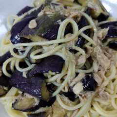 รูปของ 冷凍揚げナスとツナの和風パスタ