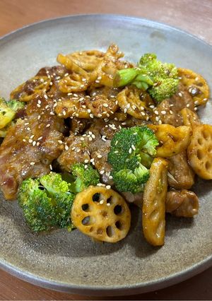 豚肉と蓮根のシャキシャキ　オイスター炒め-レシピのメイン写真