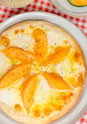 チーズたっぷりメロンピザ-レシピのメイン写真