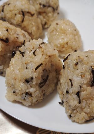 塩昆布おにぎり-レシピのメイン写真