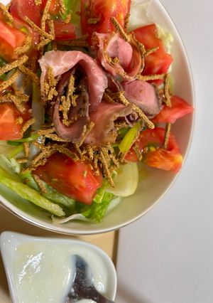 ローストビーフサラダと、ヨーグルトソース-レシピのメイン写真