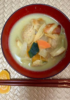 鶏団子豆乳カレースープ-レシピのメイン写真