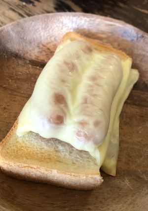 ソーセージチーズトースト-レシピのメイン写真