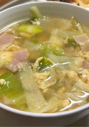 卵とベーコンとキャベツのスープ-レシピのメイン写真