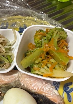 ブロッコリーとにんじんの胡麻和え-レシピのメイン写真