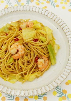 海老と春キャベツの彩りペペロンチーノ-レシピのメイン写真