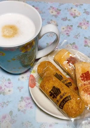 お好きな煎餅とコーヒーで楽しいひと時-レシピのメイン写真