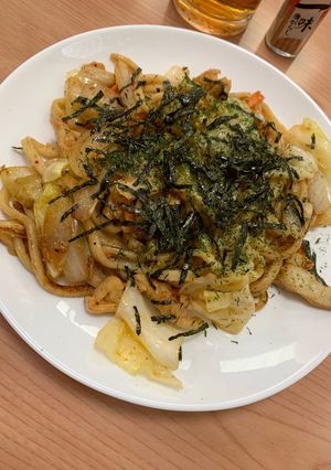 焼肉のたれでホルモン焼きうどん-レシピのメイン写真