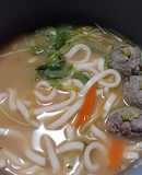 山葵のせ秋刀魚擂り身三葉味噌うどん