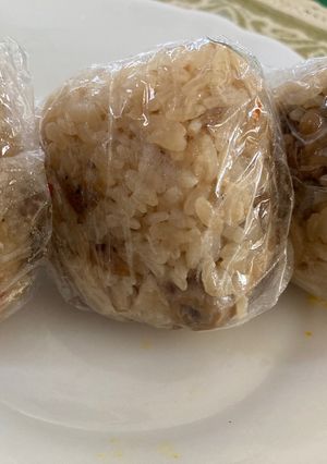 お昼に⑩お子大好き!五目ご飯おむすび-レシピのメイン写真
