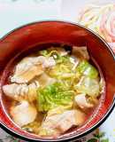 簡単ランチ！春キャベツ豚バラのつけうどん