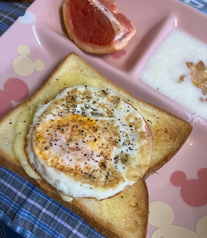 マヨネーズ目玉焼きトースト-レシピのメイン写真
