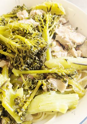 ブロッコリーと鶏肉のシンプルなパスタ-レシピのメイン写真