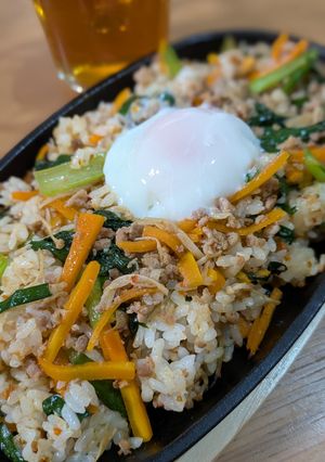 温泉たまご乗せ★石焼風ビビンバ-レシピのメイン写真