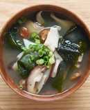【管理栄養士監修】きのこの味噌汁