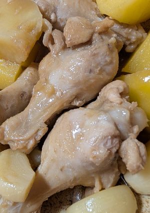 簡単★鶏手羽元とじゃがいもとにんにくのポン酢煮-レシピのメイン写真