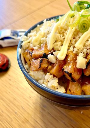 うまうま、あぶりサーモンポキ丼-レシピのメイン写真