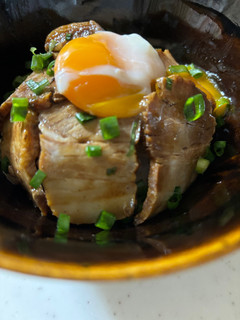 市販の煮豚のタレで作るチャーシュー丼-レシピのメイン写真