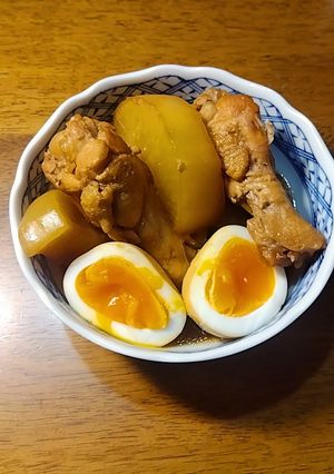 黒飴でコク旨♪手羽元と大根の甘辛煮-レシピのメイン写真