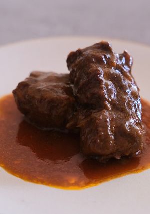 圧力鍋で◎かたまり肉のビーフシチュー-レシピのメイン写真