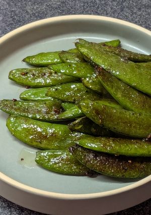 スナップエンドウの塩コショウ焼き-レシピのメイン写真