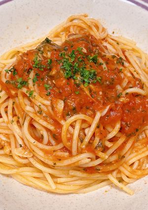 パセリ大量消費♡簡単激うまトマトパスタ-レシピのメイン写真