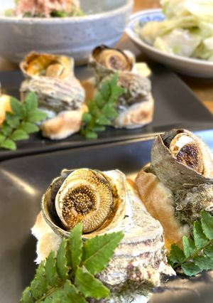 貝のお尻を安定させて焼く方法例えばサザエ-レシピのメイン写真