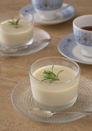 食感もお肌もぷるん♪甘酒豆乳プリン♪-レシピのメイン写真