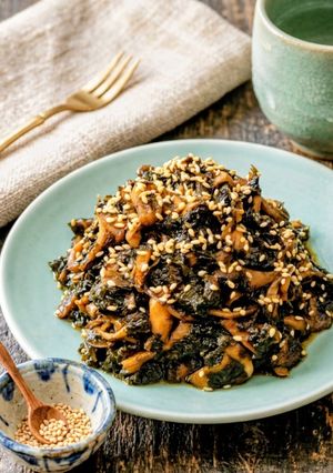 ご飯にピッタリ！マイタケと海苔の佃煮-レシピのメイン写真