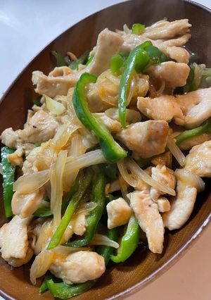 鶏胸肉のチンジャオロース風　炒め-レシピのメイン写真