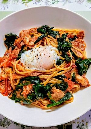 ランチ!ほうれん草ベーコンの温玉パスタ-レシピのメイン写真