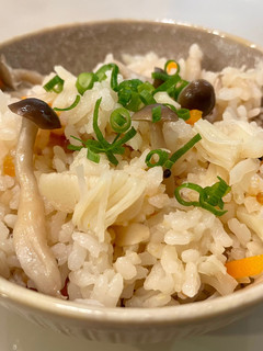 炊飯器に入れるだけ*帆立の炊き込みごはん-レシピのメイン写真