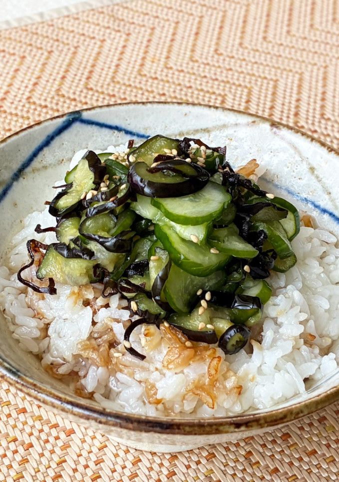 おこげ香る！なすときゅうりの浅漬け茶漬け-レシピのメイン写真
