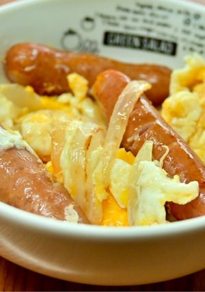 朝食にも簡単！ウインナーの卵とじ-レシピのメイン写真
