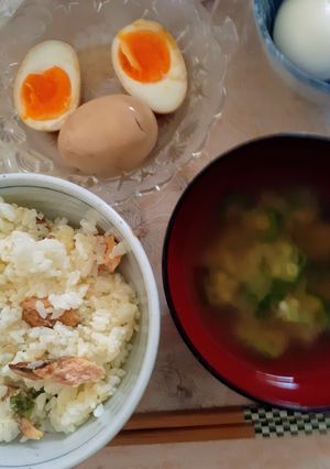 簡単★サーモンとバジルの混ぜご飯-レシピのメイン写真