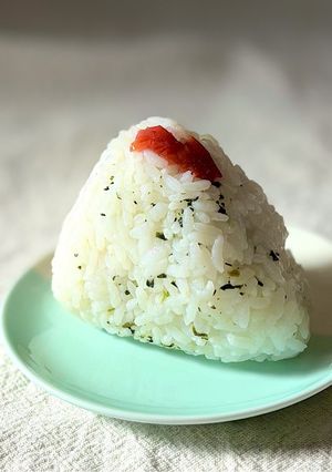 「しげき」でわさびご飯の梅干しおにぎり-レシピのメイン写真